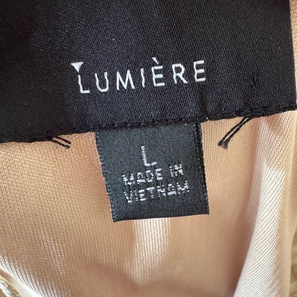 Lumiere Gold Shimmery Sleeveless Elegant Summer Casual Blouse Size Large - Picture 7 of 7